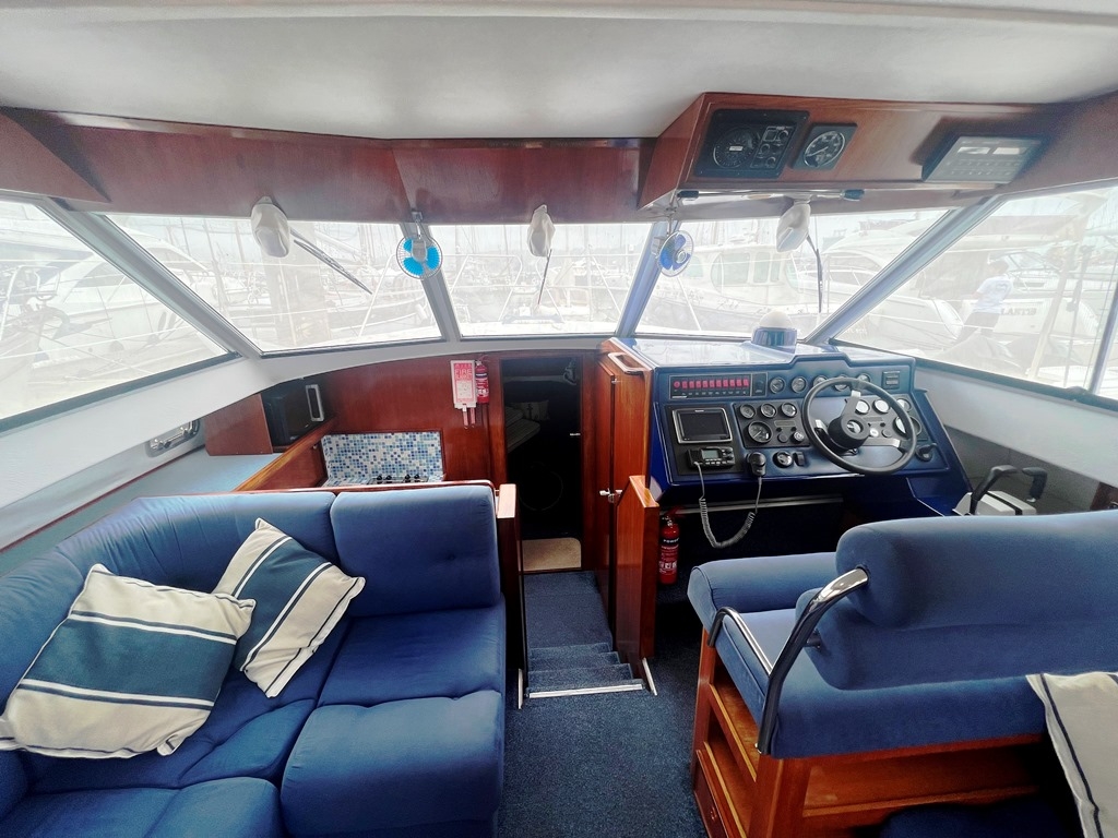 Fairline 36 Turbo Red EnsignRed Ensign