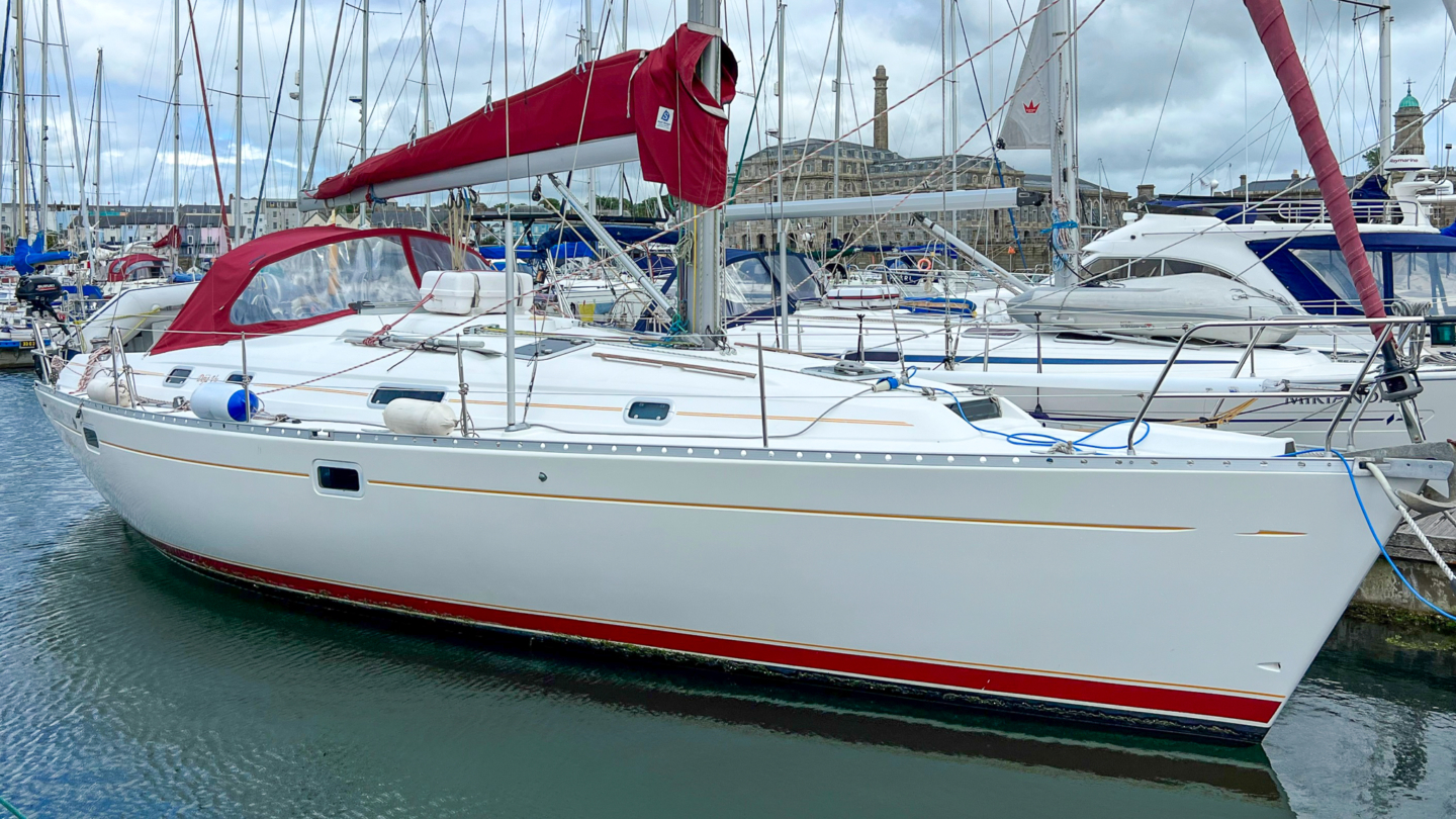 Beneteau Oceanis 381