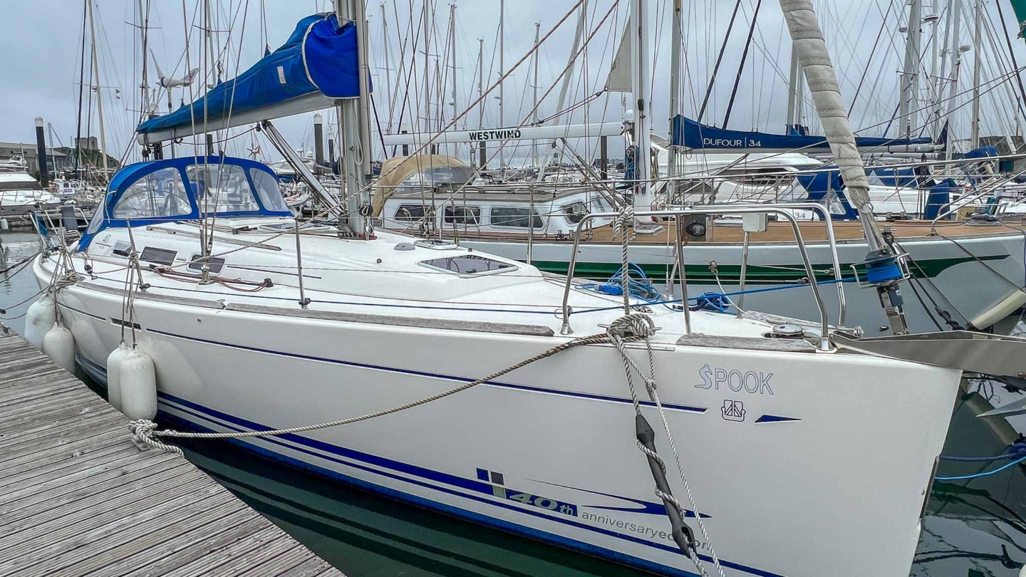 Dufour 40