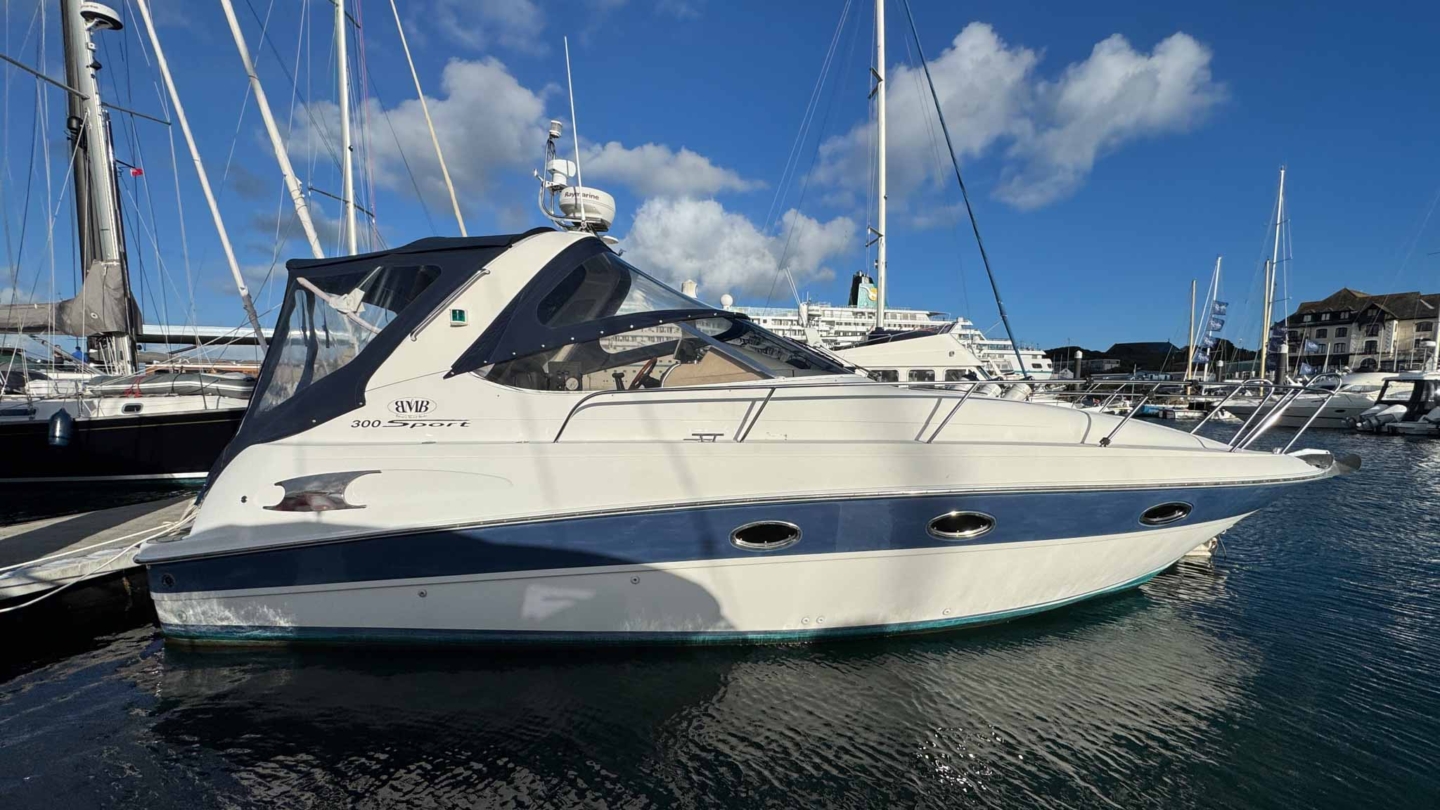 Bavaria Sport 300